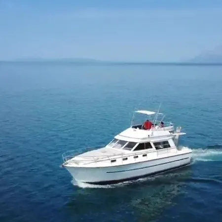 Yacht Princess * Podgorica