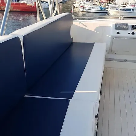 Yacht Princess Botel *
