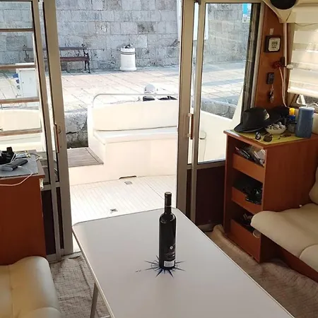 Yacht Princess Podgorica