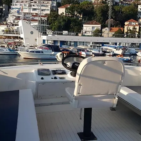 Yacht Princess *