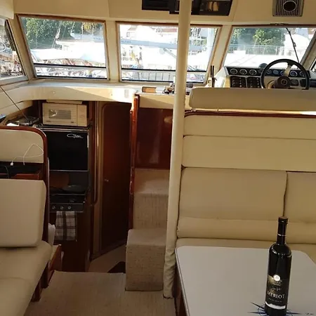 Yacht Princess Botel